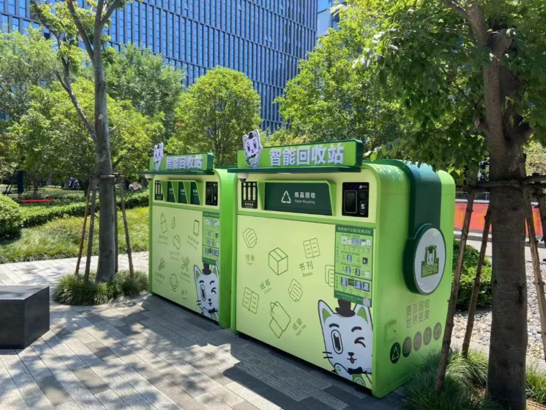 舊衣服怎么回收可以賣到哪里(小區衣物回收箱真的捐給山區嗎) 舊衣服怎么回收可以賣到哪里(小區衣物回收箱真的捐給山區嗎)